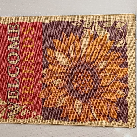 Vintage mounted burlap Welcome Friends sign  Sunflowers 18.5" x 9" approx - Picture 4 of 5